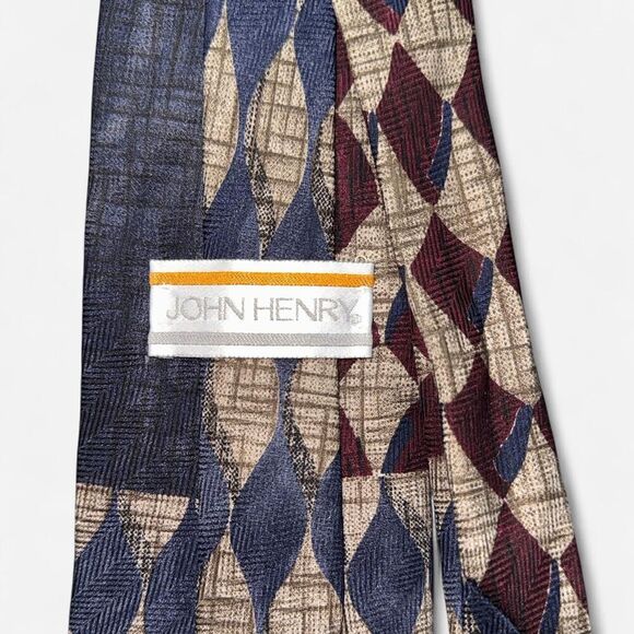 Geometric Diamond Print Silk Neck Tie from John Henry - Picture 5 of 5